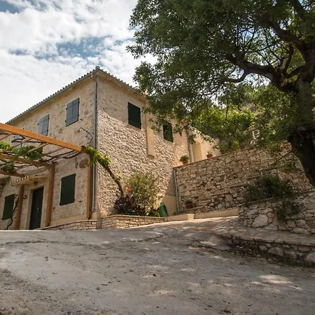 Villa Castelli